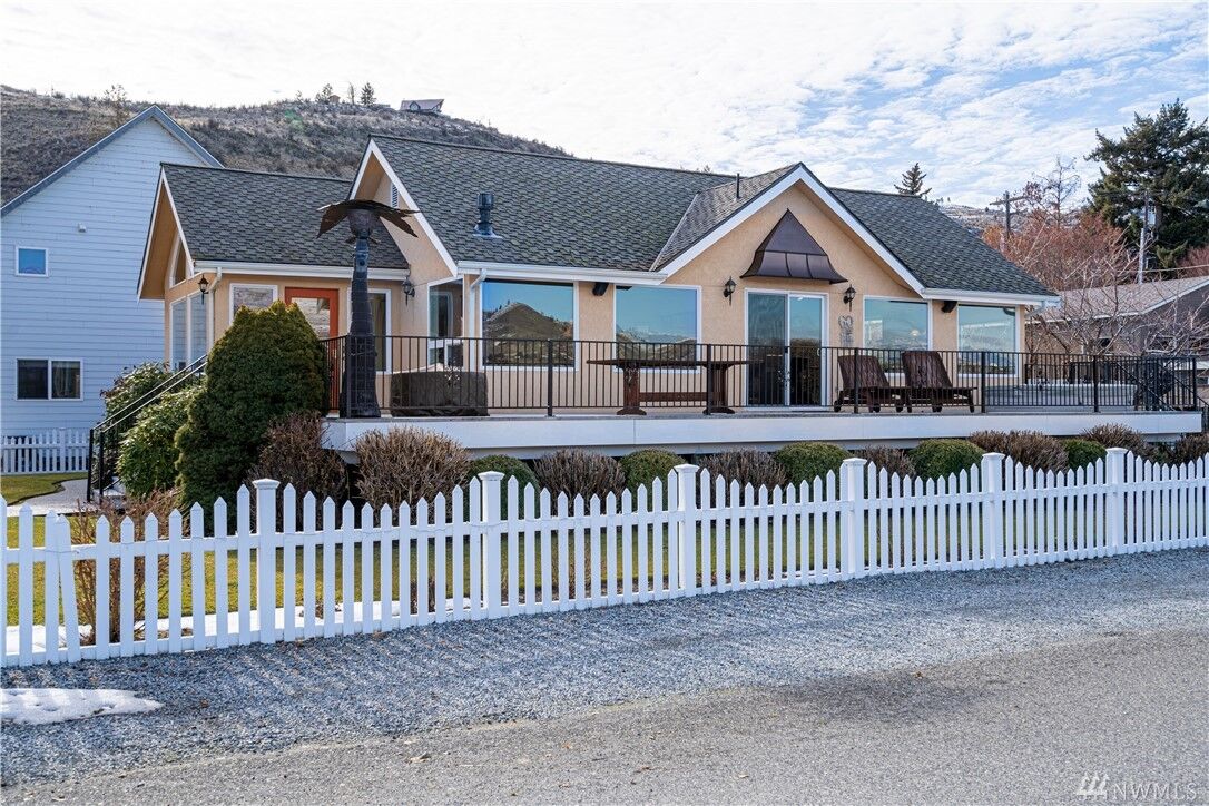 Property Photo: 119 Water Street WA 98816
