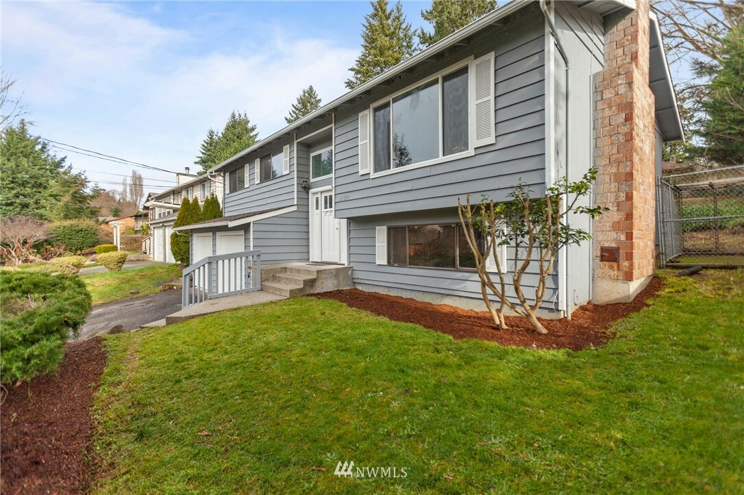 Property Photo: 13720 28th Avenue NE WA 98125