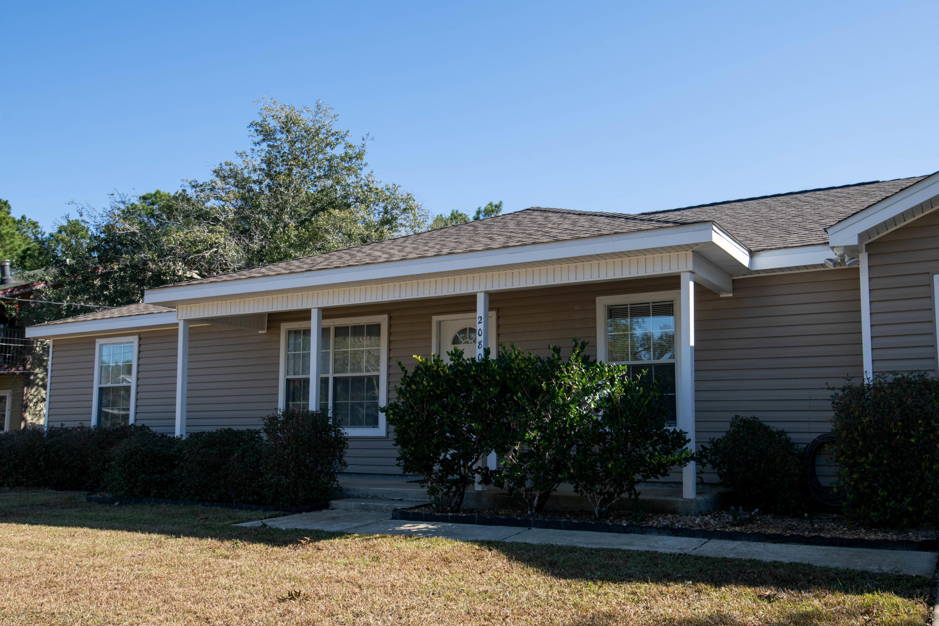 Property Photo: 2080 Las Vegas Trail FL 32566