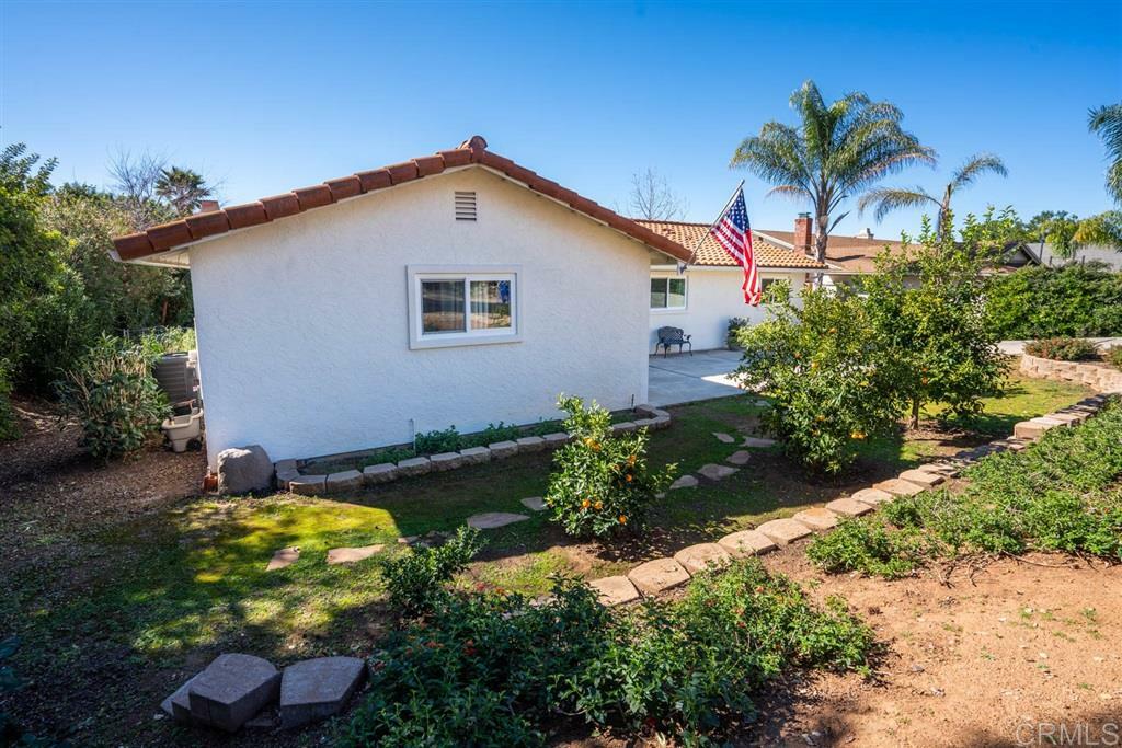 Property Photo:  26015 Bellemore Dr  CA 92065 