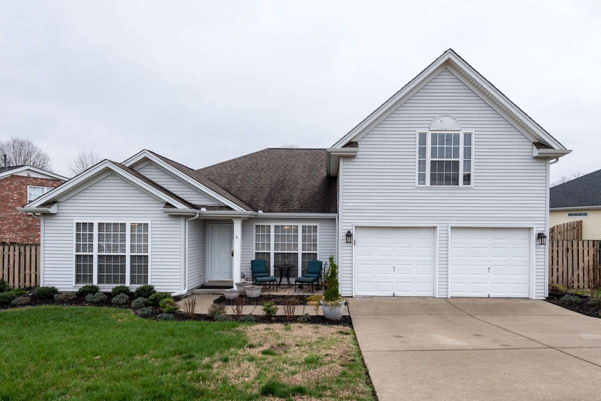Property Photo: 7337 Middlebrook Cir TN 37221