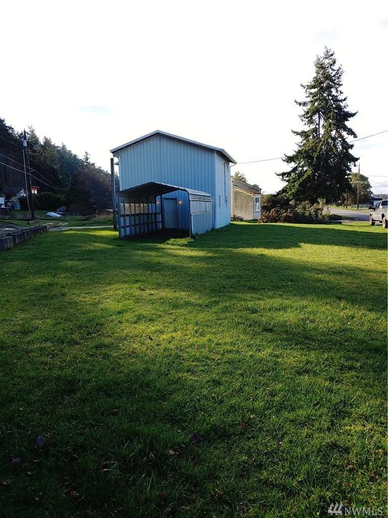 Property Photo:  3575 Shell St  WA 98253 