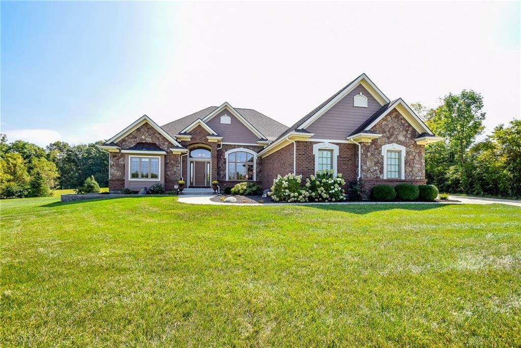 Property Photo:  182 Blue Jay Way  OH 45177 