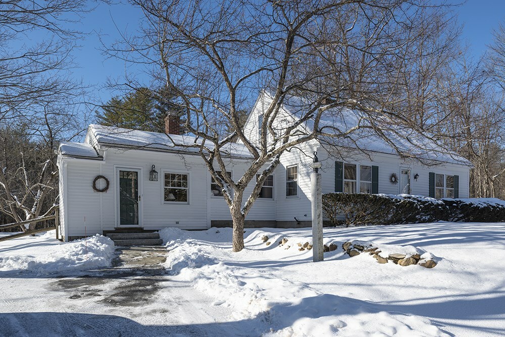 Property Photo:  1064 Farrington Corner Road  NH 03229 