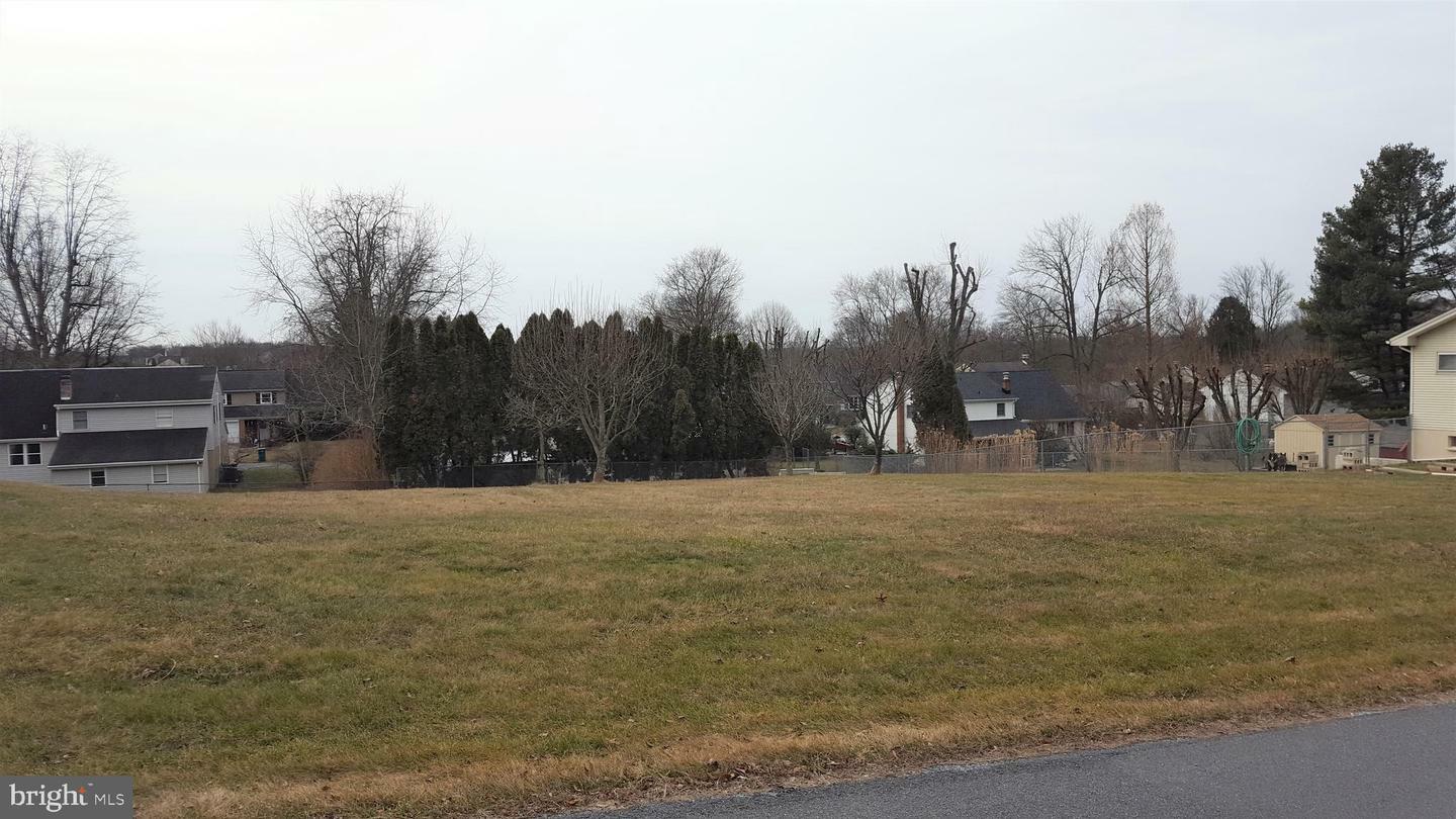 Property Photo: 7709 Valleyview Avenue PA 17112