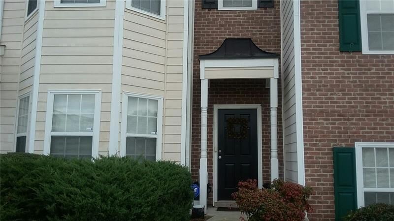 Property Photo: 4519 Heritage Parkway 30349