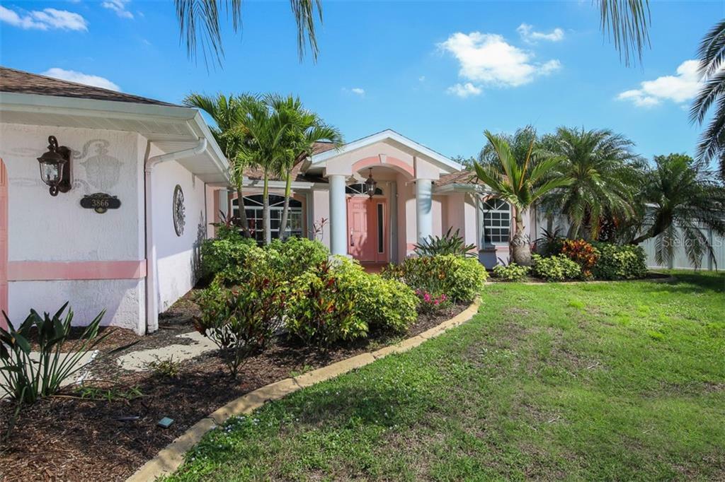 Property Photo:  3866 Julnar Avenue  FL 34286 