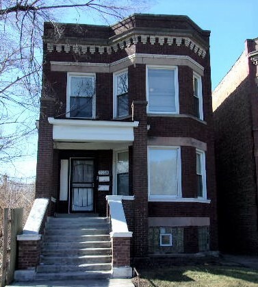 Property Photo: 7028 South Eberhart Avenue 2 IL 60637
