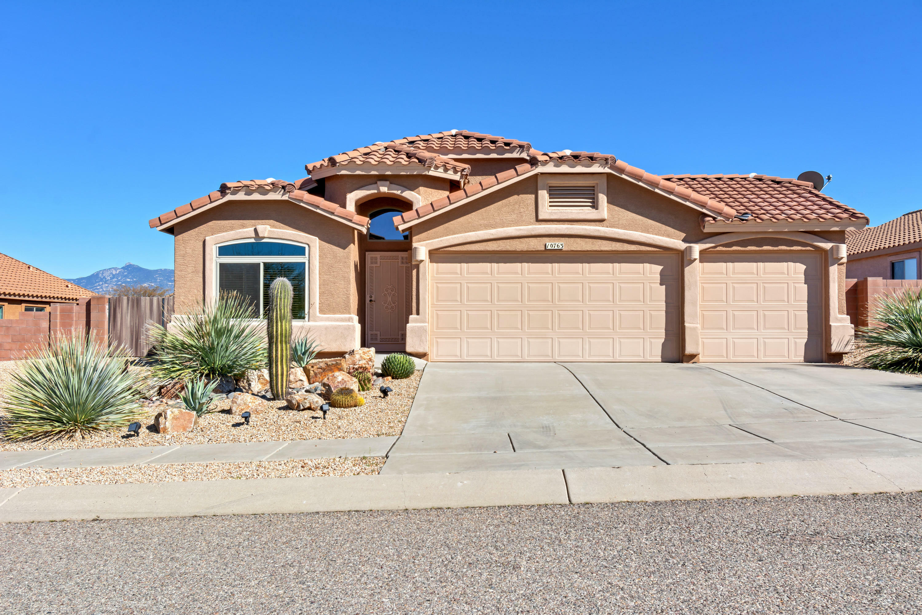 Property Photo:  10763 S Van Trap Spring Drive  AZ 85641 