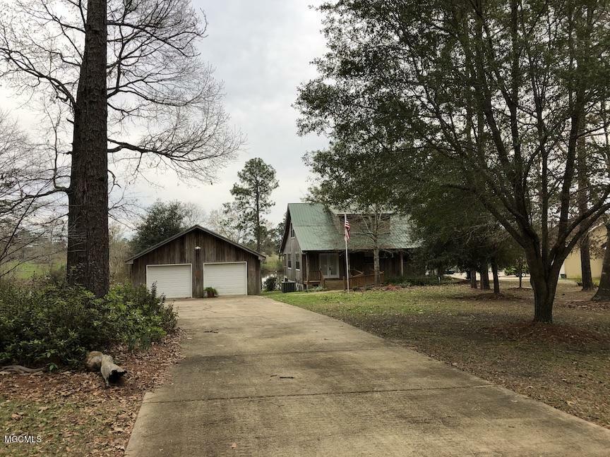 Property Photo:  22 Whispering Pines Road  MS 39573 