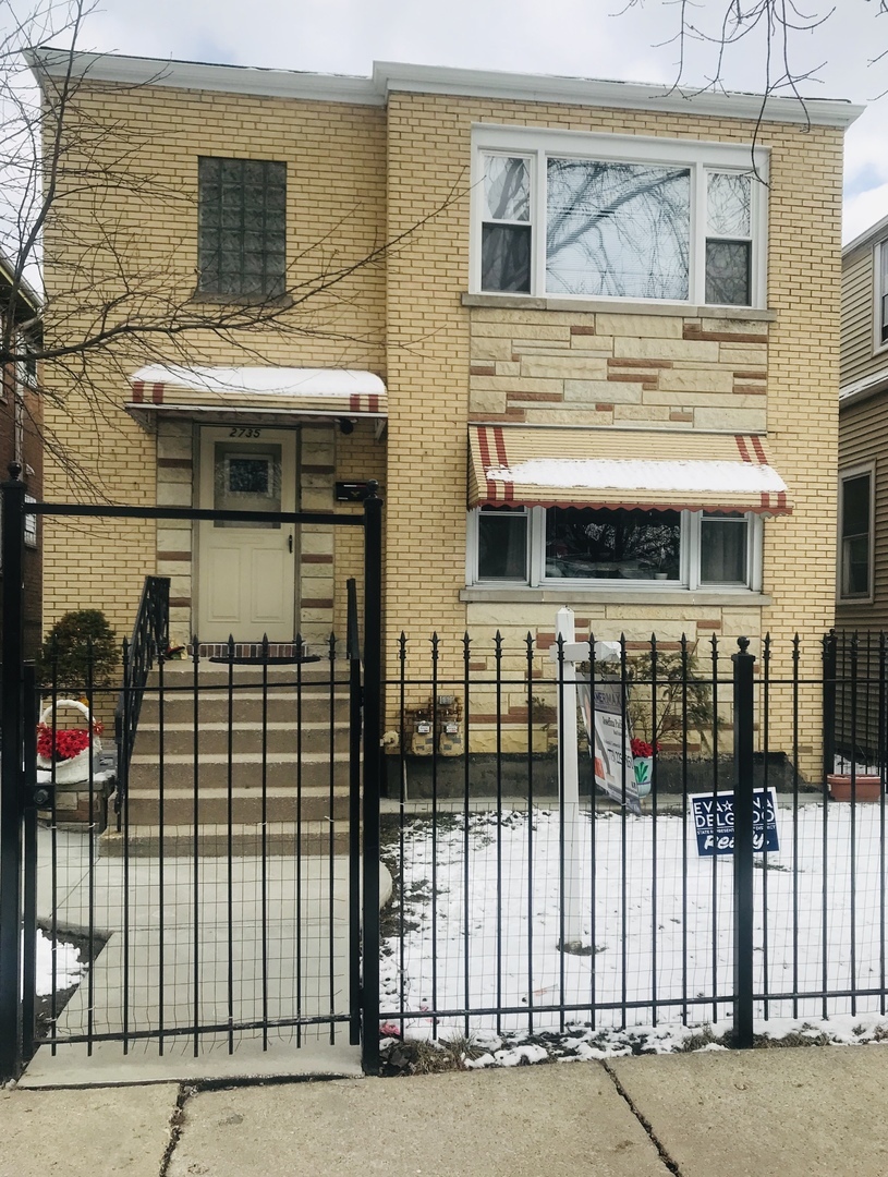 Property Photo:  2735 North Monitor Avenue 2  IL 60639 