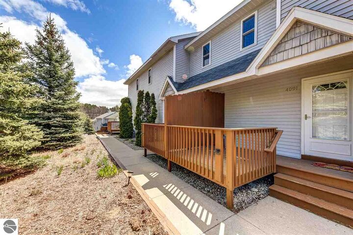 4091 Sherwood Forest Drive  Traverse City MI 49686 photo