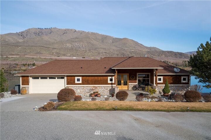 3 bed Orondo home for sale 23207 Columbia Pointe Lane, Orondo, WA 98843