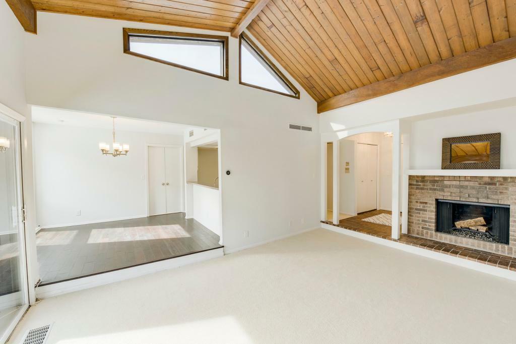 Property Photo:  6105 Lincoln Drive 332  MN 55436 