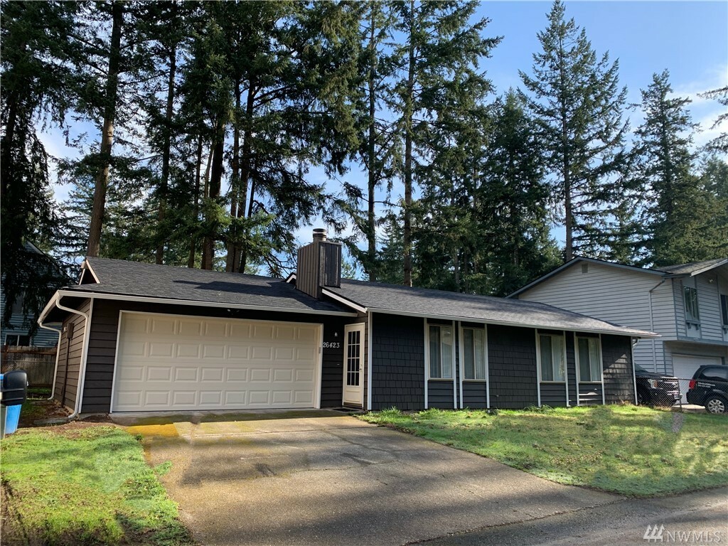 Property Photo: 26423 Timberlane Dr SE WA 98042
