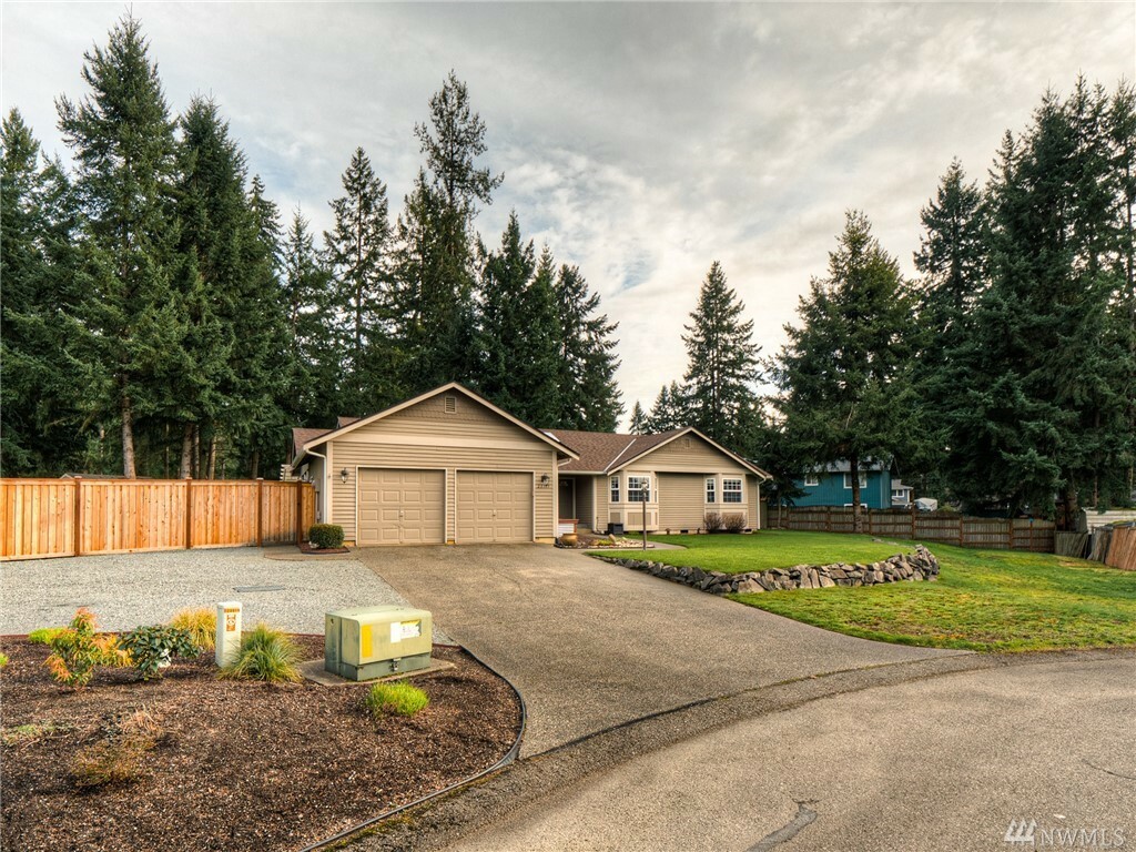 Property Photo: 23515 50th Av Ct E WA 98387