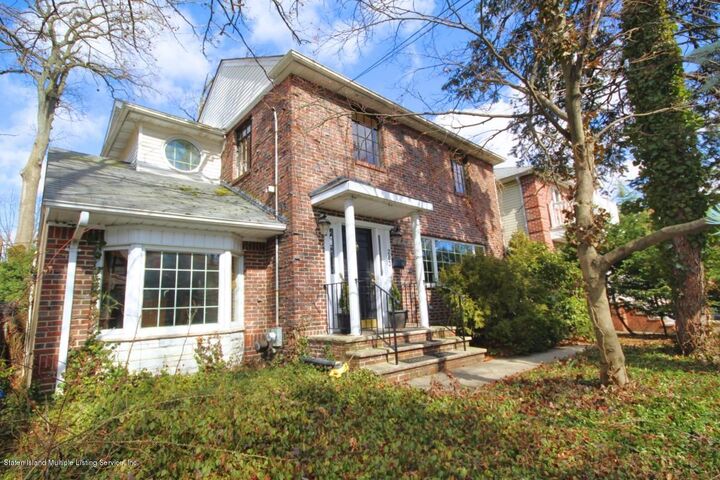 203 Radcliff Road  Staten Island NY 10305 photo