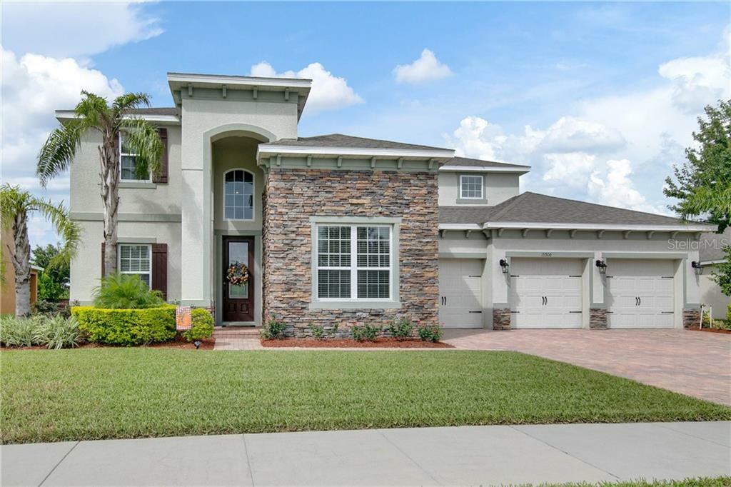 Property Photo:  15306 Sandfield Loop  FL 34787 