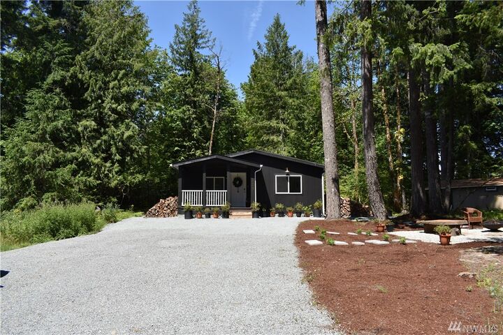 Property Photo:  139 Holiday Lane  WA 98361 