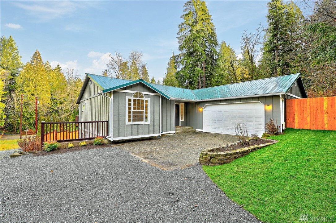 Property Photo: 2926 SW Lake Roesiger Road WA 98290