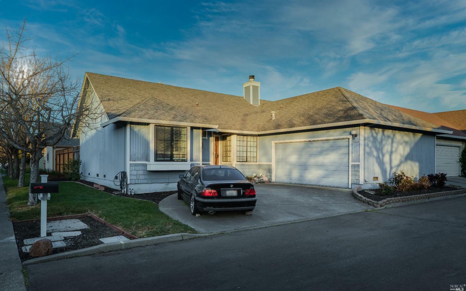 Property Photo:  924 Wood Sorrel Drive  CA 94954 