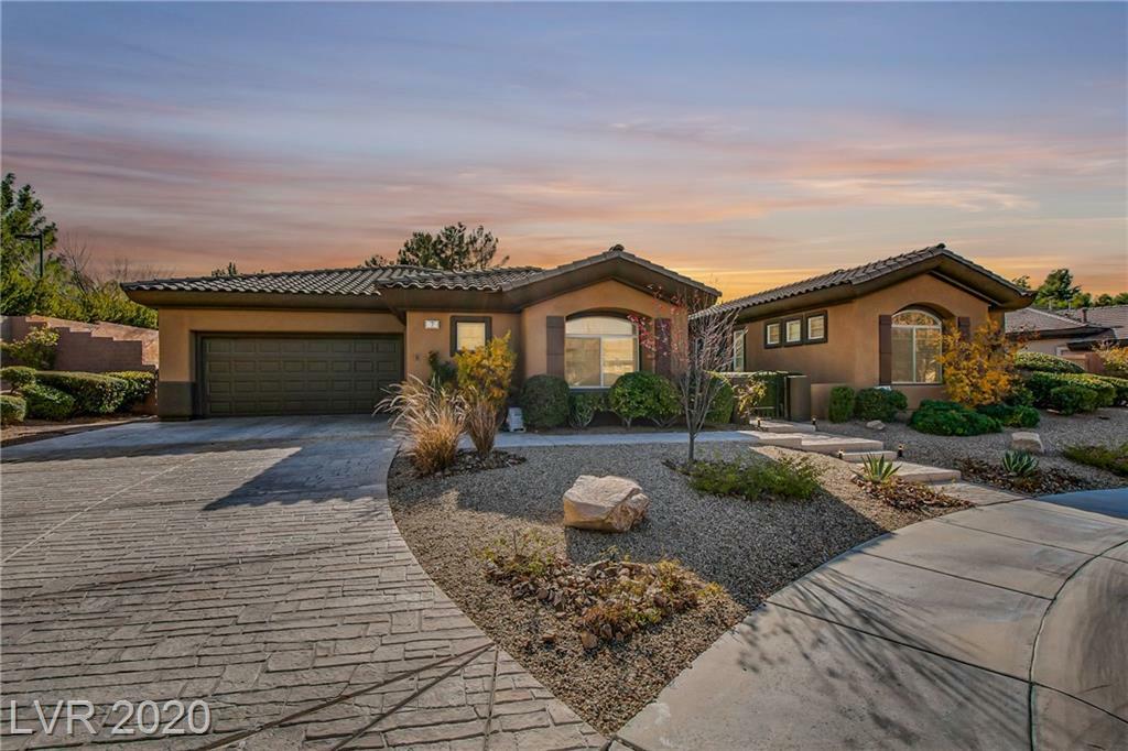 Property Photo:  7 Karsten Creek Court  NV 89052 