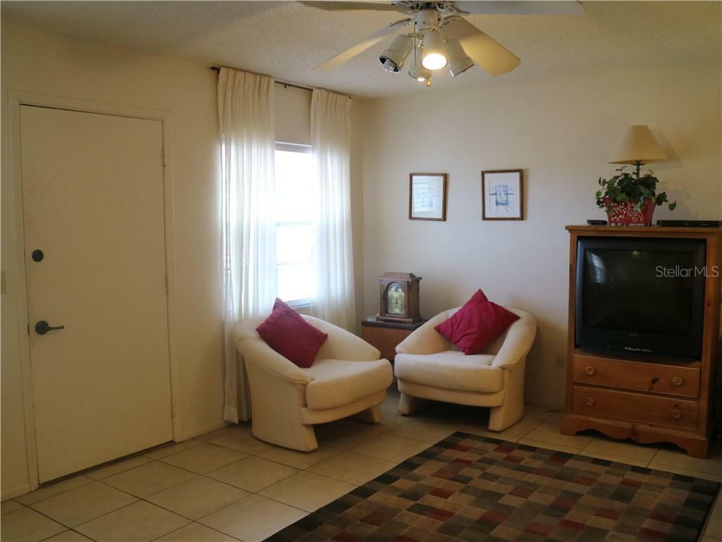 Property Photo:  1250 S Pinellas Avenue 211  FL 34689 