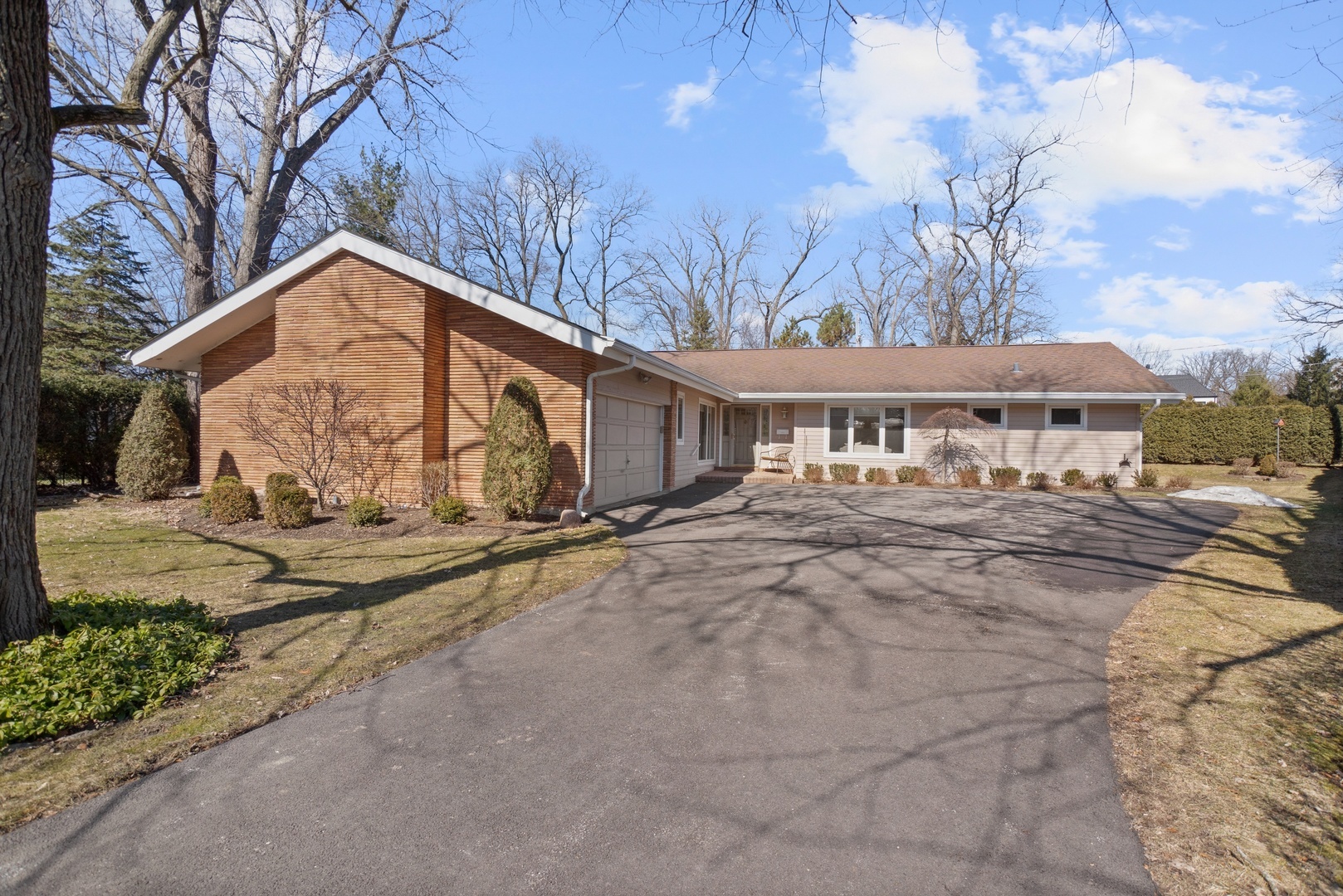 Property Photo:  871 Peach Tree Lane  IL 60022 