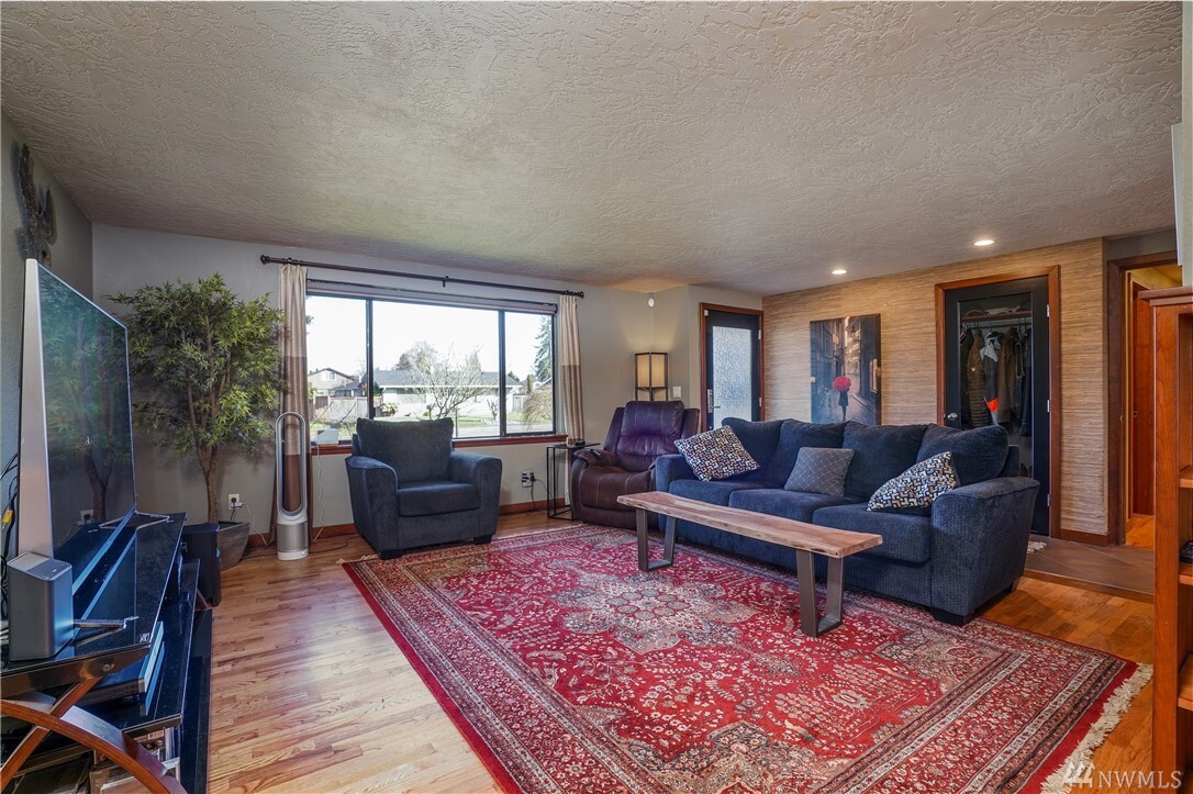 Property Photo: 1468 N Highland WA 98406
