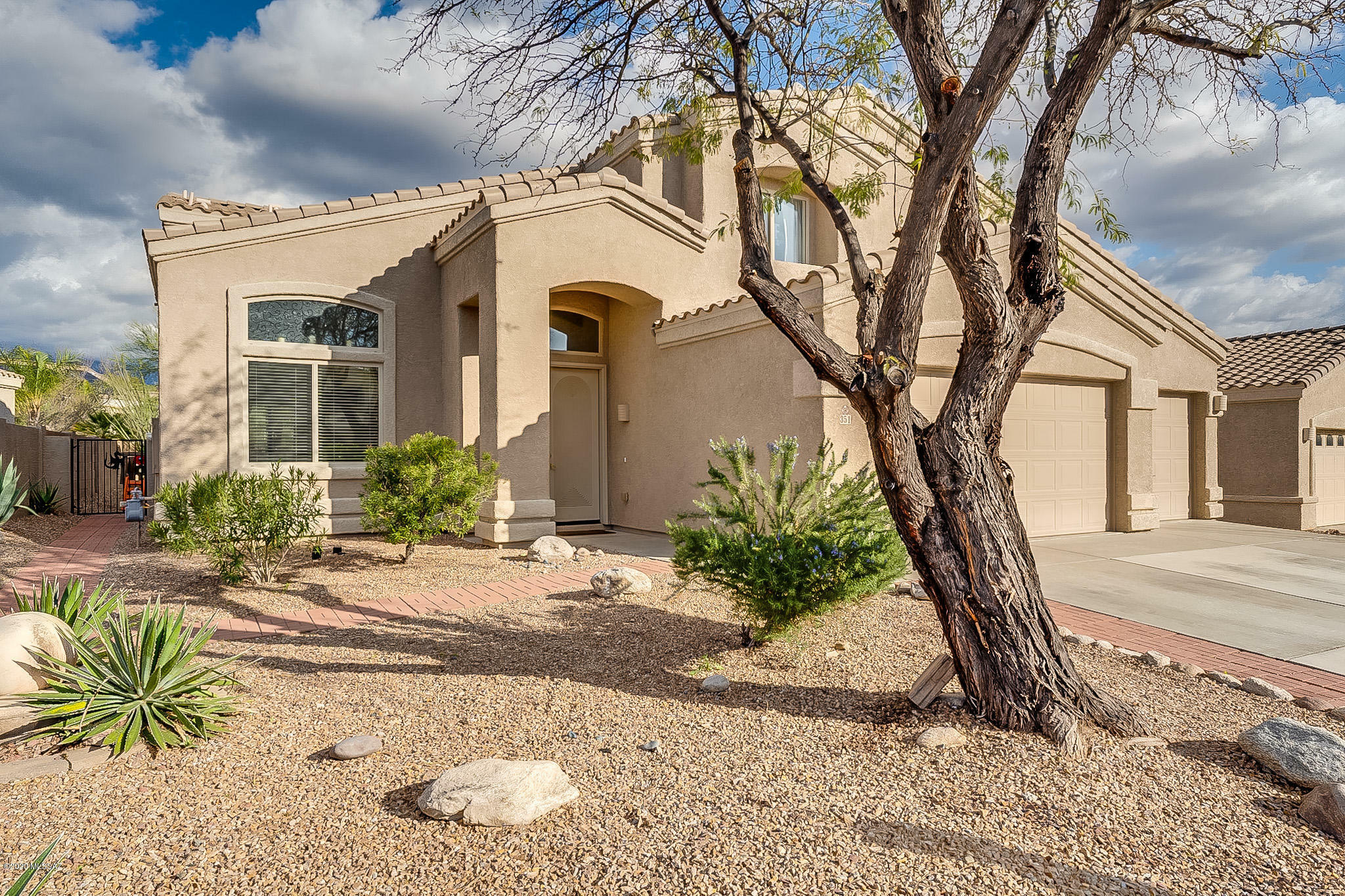 Property Photo:  351 W Sacaton Canyon Drive  AZ 85755 