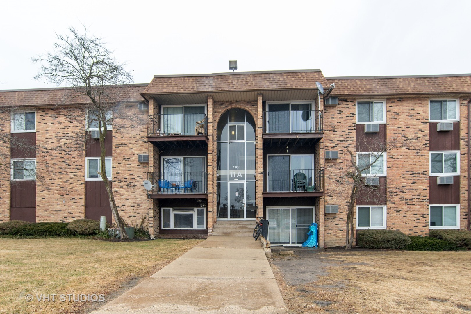 Property Photo:  1165 Higgins Quarters Drive 11-316  IL 60169 