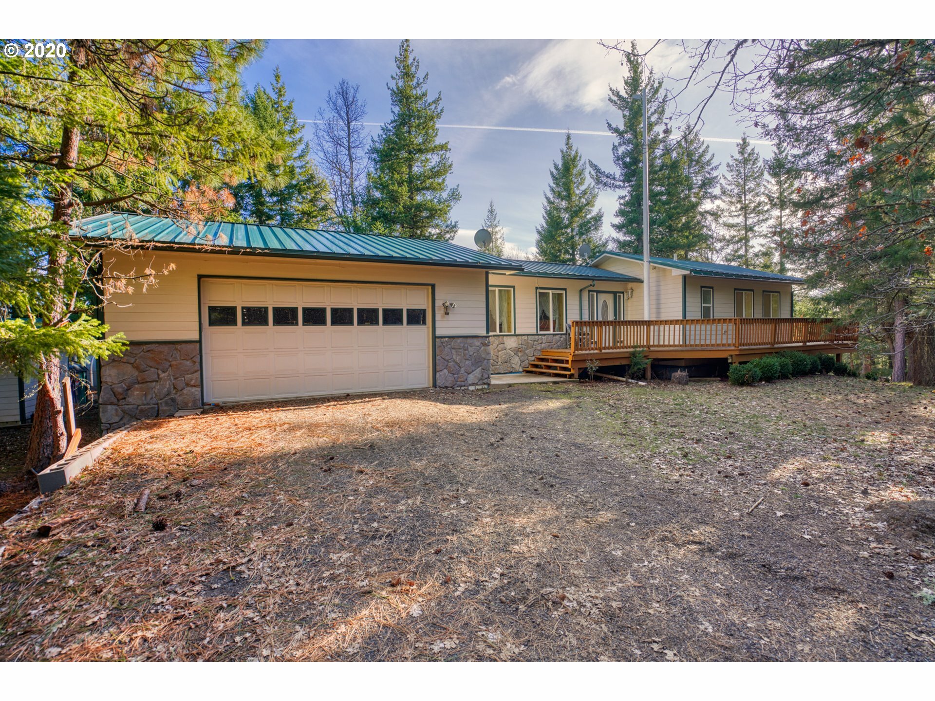 Property Photo:  18 Bowman Ridge Rd  WA 98620 