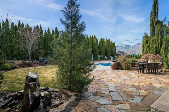 Property Photo:  2917 NW Cascade Avenue  WA 98802 