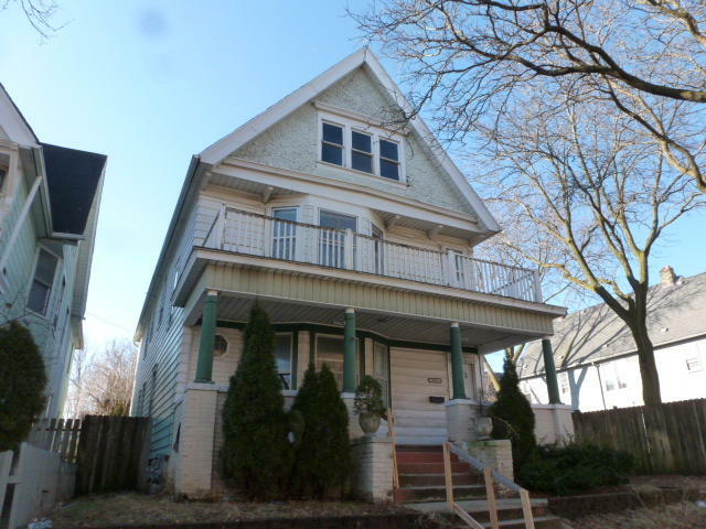 Property Photo: 3013 W Clybourn St WI 53208