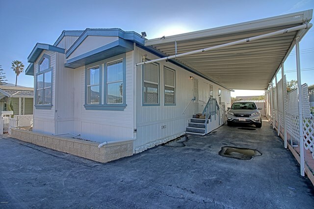 Property Photo:  1500 Richmond Road 9  CA 93060 