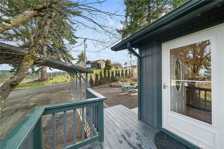 Property Photo: 105 Mooreland Road WA 98532