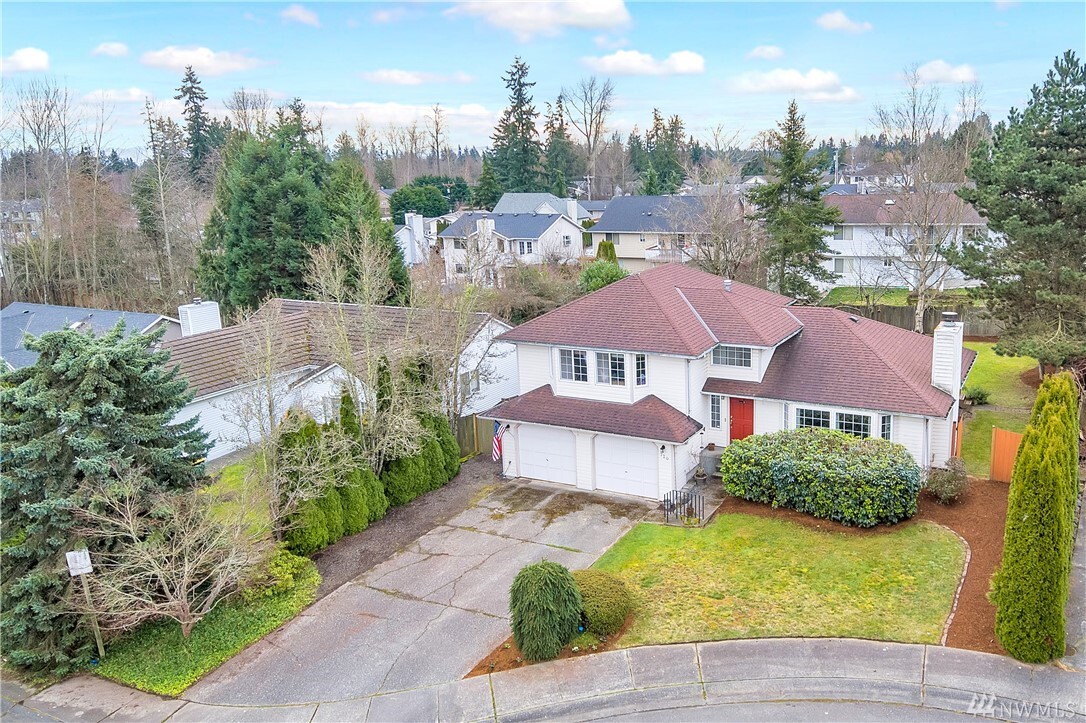 Property Photo: 720 145th Place SW WA 98087