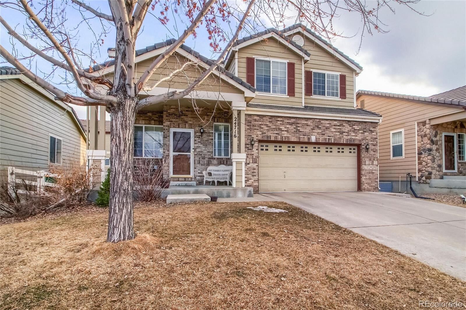 Property Photo: 24716 E Louisiana Circle CO 80018