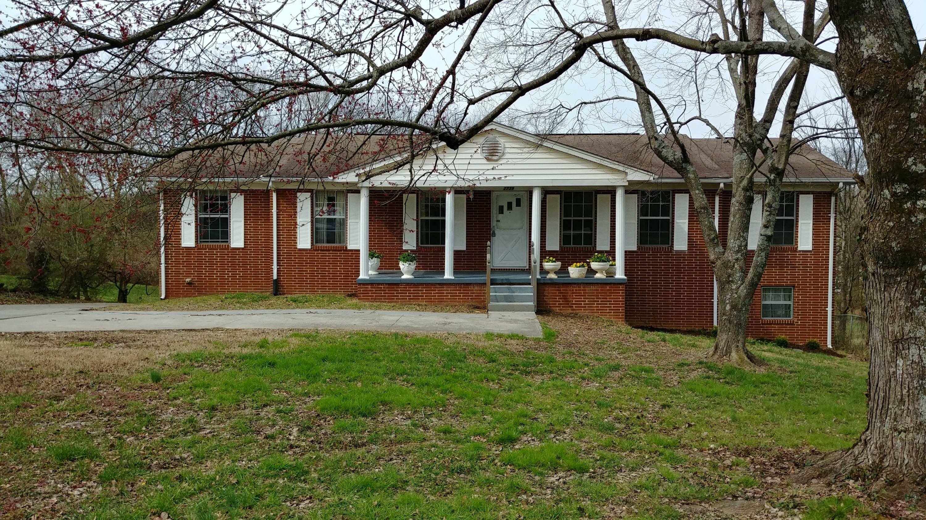 Property Photo:  2739 E Broadway Ave  TN 37804 