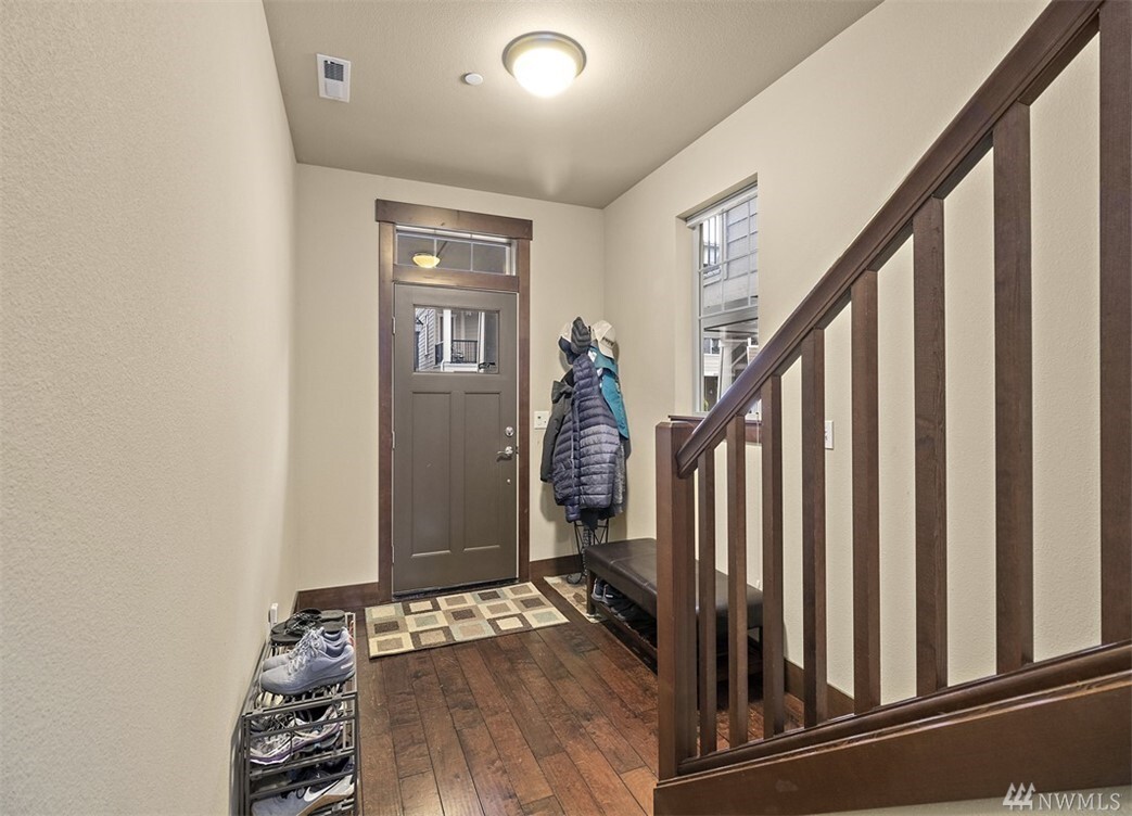 Property Photo: 3813 NE 3rd Place WA 98056