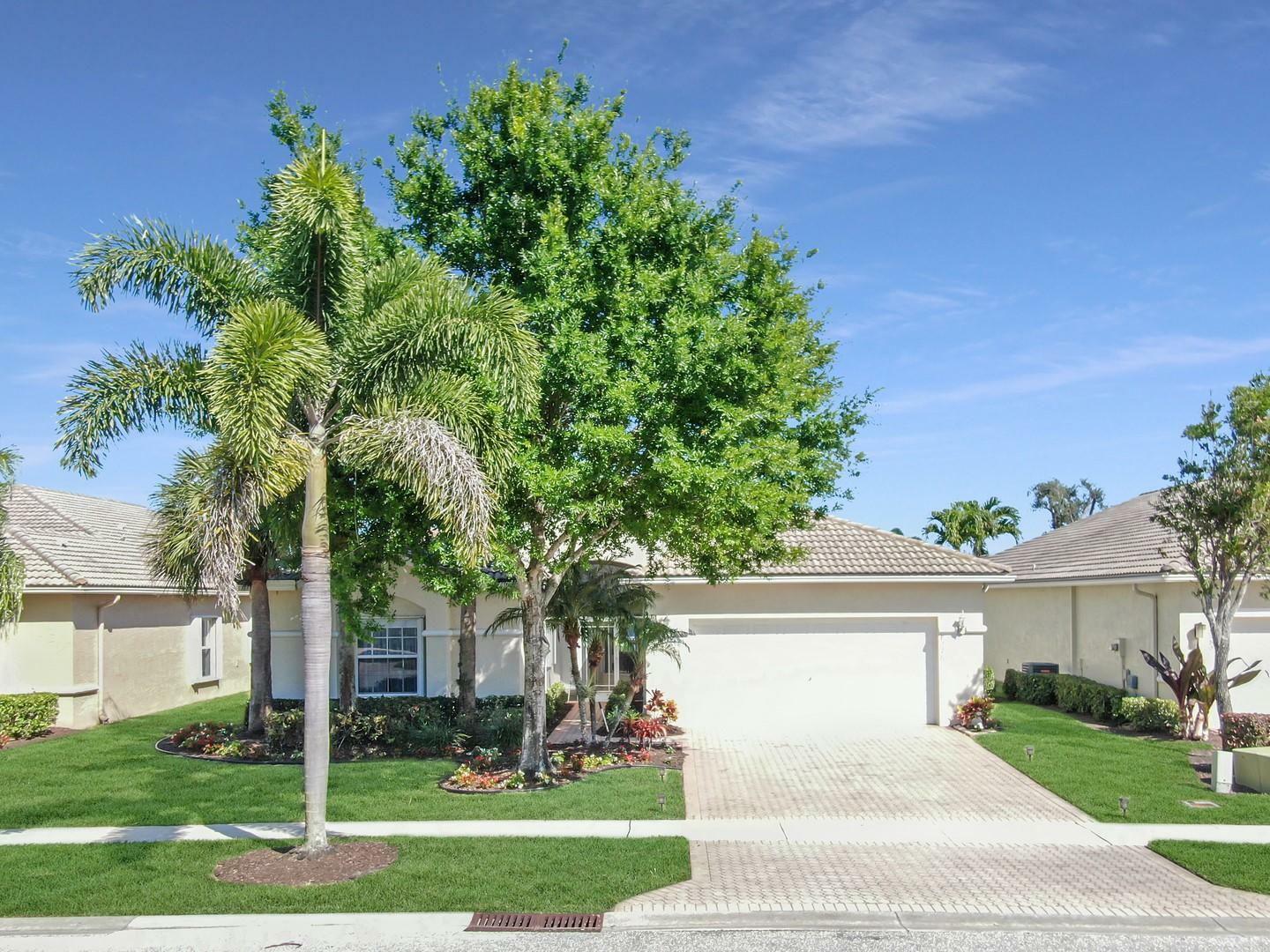 Property Photo:  8276 Grand Messina Circle  FL 33472 