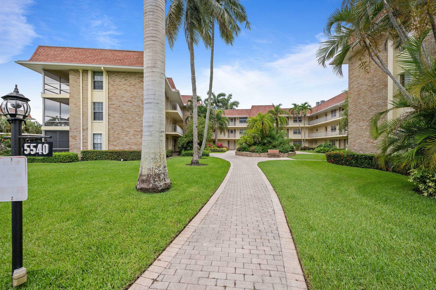 Property Photo: 5540 Tamberlane Circle 314 FL 33418