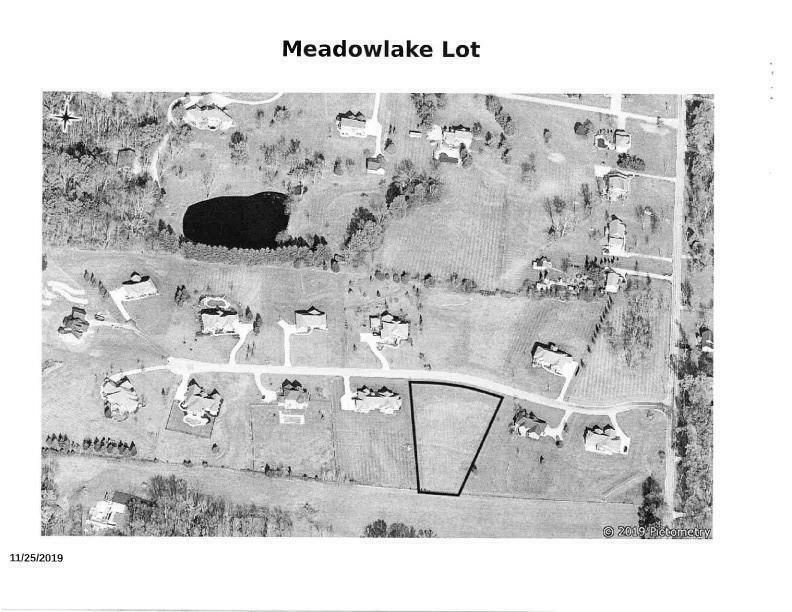 Property Photo: 3 Meadowlake Dr OH 45030