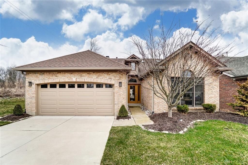 Property Photo: 805 Zengel Drive OH 45459