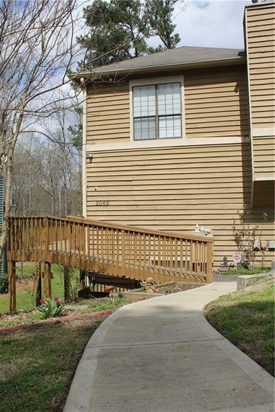 Property Photo:  3065 Steeplechase Drive   30004 