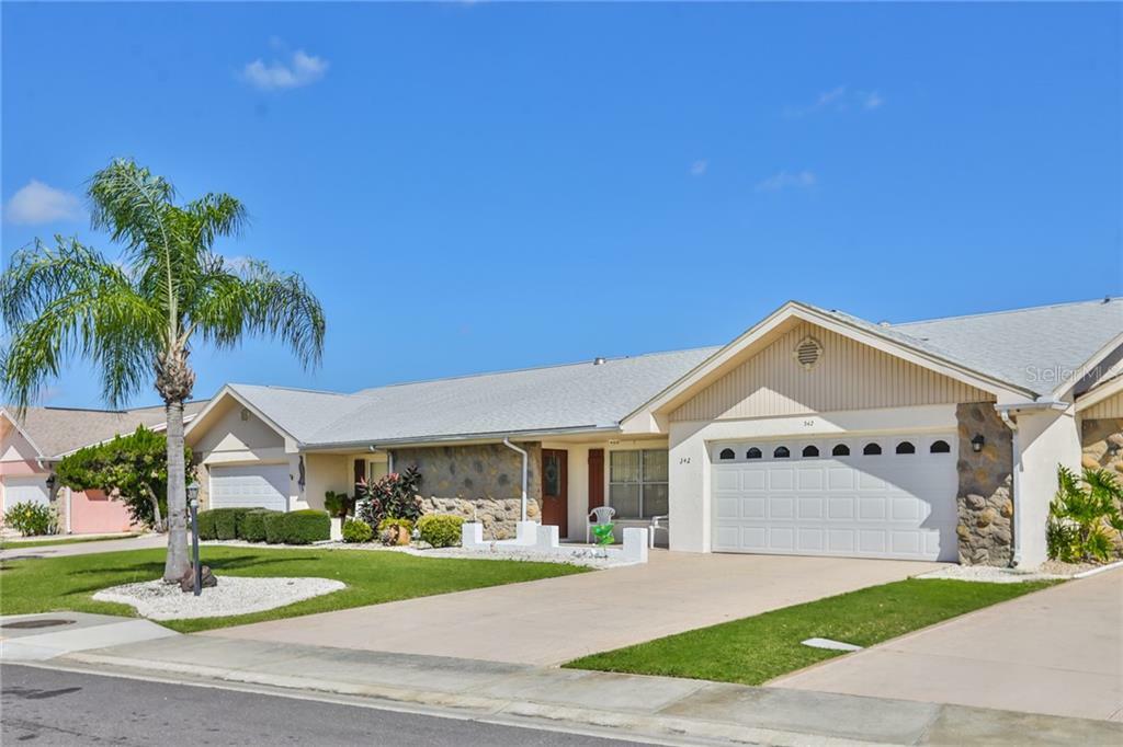 Property Photo: 342 Club Manor Drive 19 FL 33573