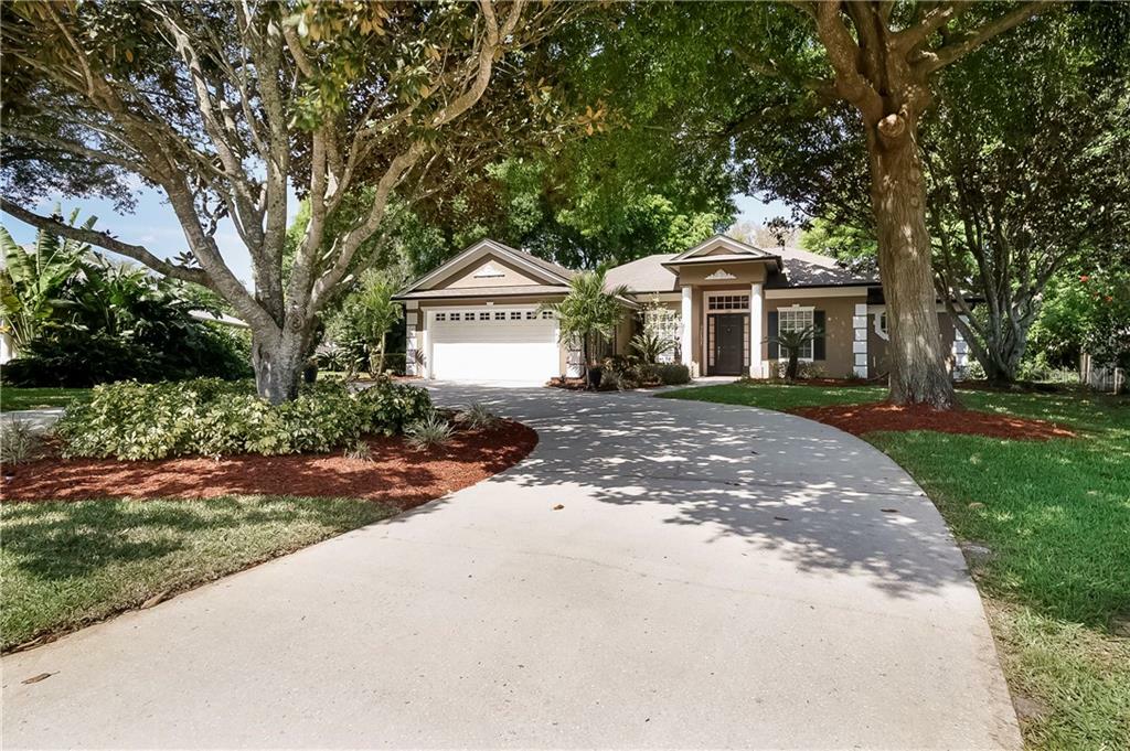 Property Photo:  1330 Saddleridge Drive  FL 32835 