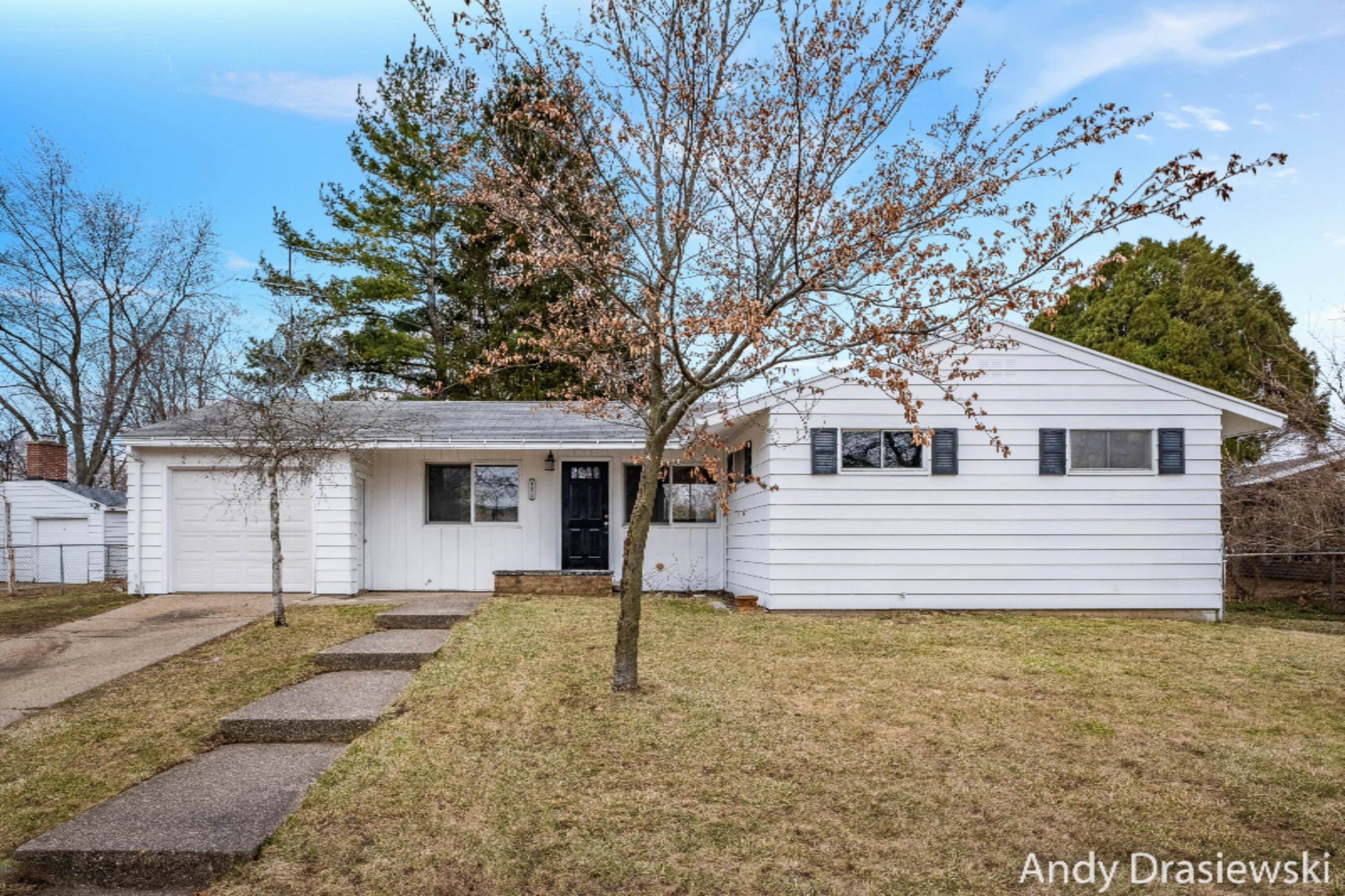 Property Photo:  4255 Miramar Avenue NE  MI 49525 