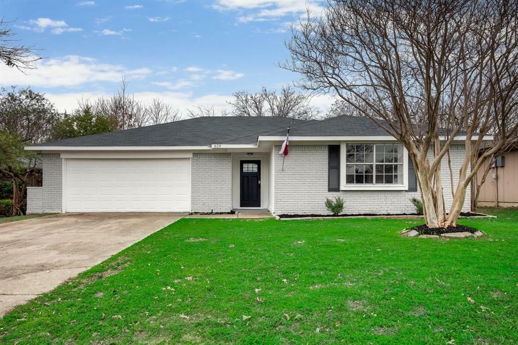 Property Photo:  619 High Meadow Drive  TX 75002 