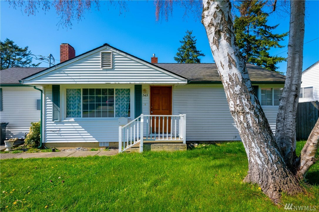 Property Photo:  345 SE O'Leary St  WA 98277 